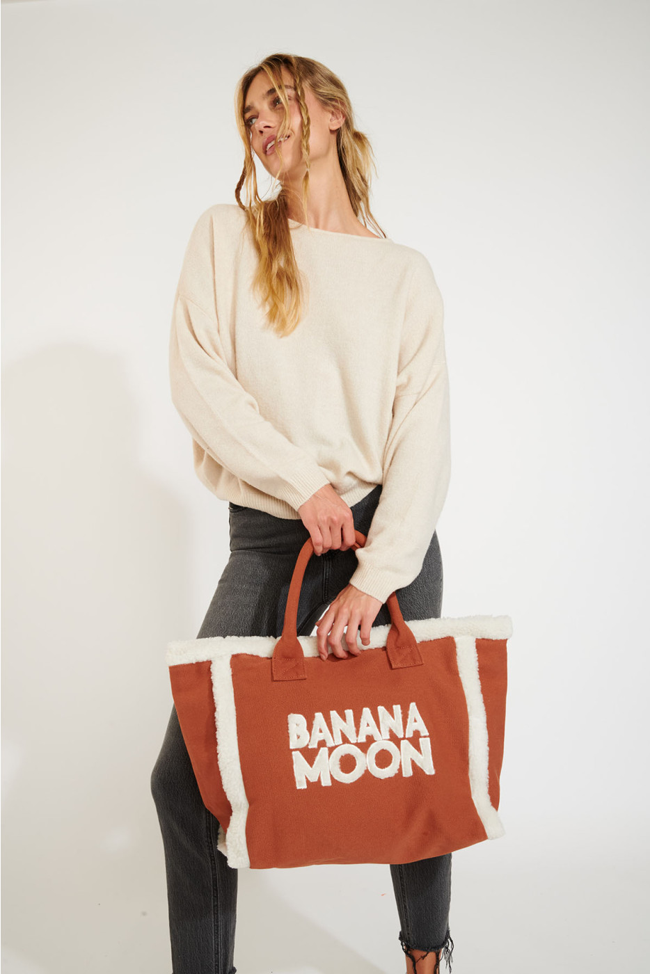 CAPITOLA CHICO brown fleece bag Banana Moon