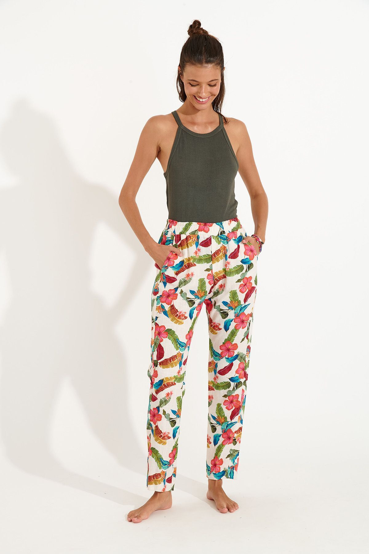 PALAOS MAKANIDA tropical pattern trousers | Banana Moon®