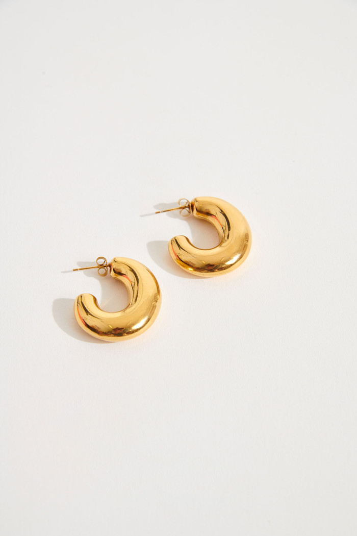 Shashi® Sola Hoop small golden hoop earrings